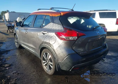 2019 Nissan Kicks Sr z USA, uszkodzony, nr VIN 3N1CP5CU5KL484809